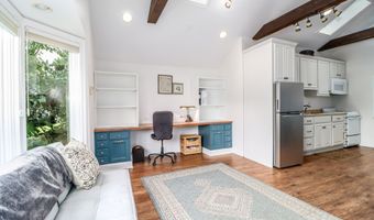 70 Obtuse Hill Rd, Brookfield, CT 06804