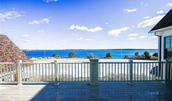 127 Cliff Dr, Narragansett, RI 02882