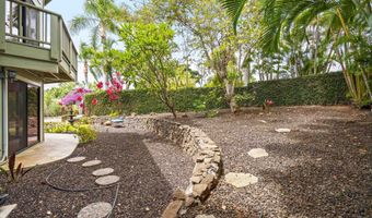 563 Mikioi Pl, Kihei, HI 96753