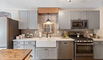2007 Nolt Dr, Akron, OH 44312