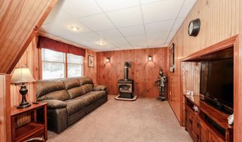 8 Beckmann Ln, Nashua, NH 03062