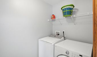 92 Birch St, Beachwood, NJ 08722