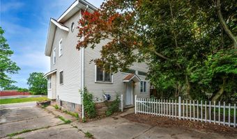 825 Dan St, Akron, OH 44310