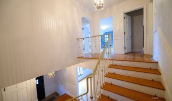 1 Northwood Dr, Athens, OH 45701