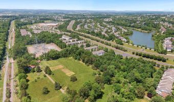 43537 GRAVES Ln, Ashburn, VA 20147