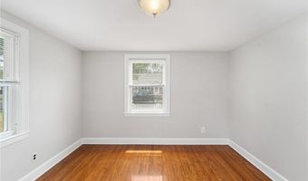 32 Rosemere Dr, East Providence, RI 02914