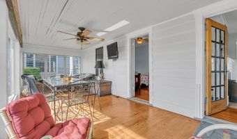 210 Roosevelt Ave, Avon By The Sea, NJ 07717