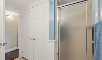 77 Windward Ln, Bristol, RI 02809