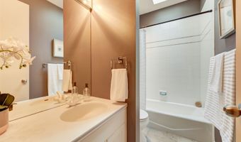 600 Bellevue Way SE 301, Bellevue, WA 98004