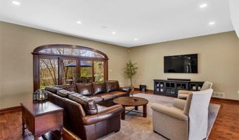118 Lakeland Dr, Adams Twp., PA 16046