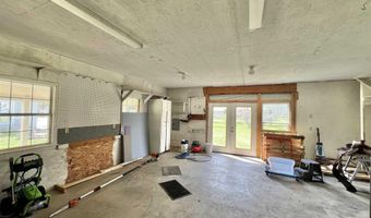 2259 E Laurel St, Atmore, AL 36502