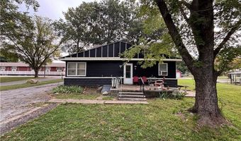 200 S 3rd St, Arma, KS 66712