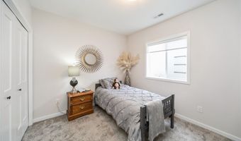 2333 Stonewood Ct SW, Altoona, IA 50009