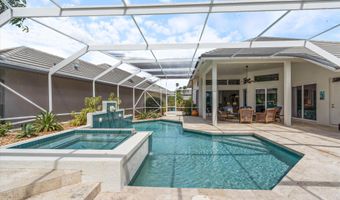 201 Orange Tree Dr, Atlantis, FL 33462