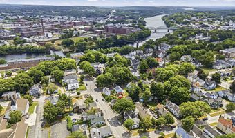 48 Drummond St, Auburn, ME 04210