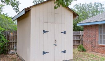 634 E N 16th St B, Abilene, TX 79601