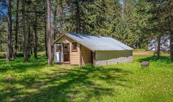 8473 E Apache Trl, Athol, ID 83801