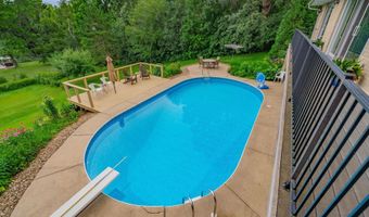 5498 Jan Dr, Fitchburg, WI 53711