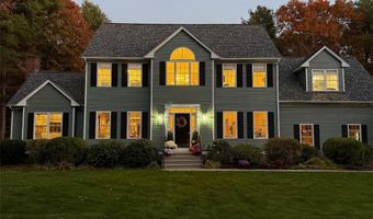 15 Leonard Dr, North Smithfield, RI 02896