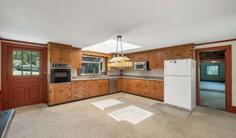57 Roberts Cove Rd, Alton, NH 03809