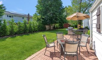 24 Bayview Pl, Amityville, NY 11701