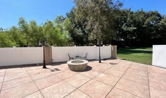 29160 Oakpath Dr, Agoura Hills, CA 91301