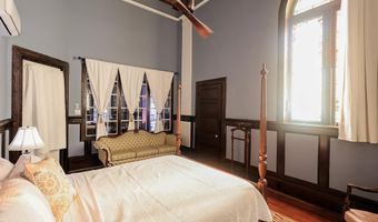 414 Broad St, Bainbridge, GA 39819