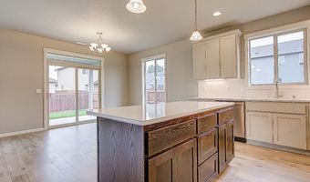 762 NW 28th St Plan: Plan 2196, Battle Ground, WA 98604