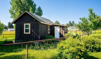 61900 Anker Ln, Bend, OR 97702