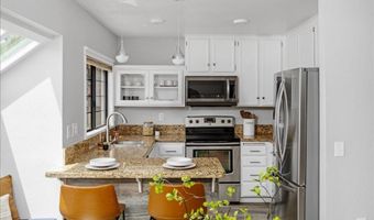 7319 Calle De Fuentes, Carlsbad, CA 92009