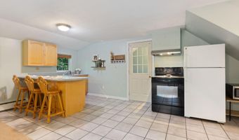 352 Log Cabin Rd, Arundel, ME 04046