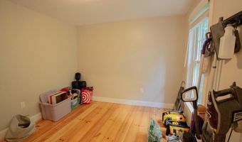 27 Princeton St, Bangor, ME 04401