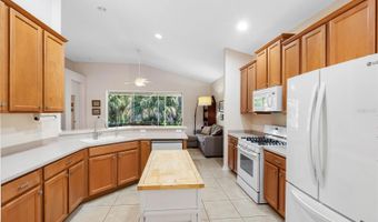 5335 CLOVER MIST Dr, Apollo Beach, FL 33572