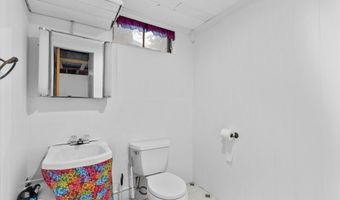 1015 N Maple Rd, Ann Arbor, MI 48103