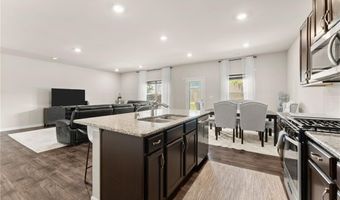 88 Auburn Crossing Dr, Auburn, GA 30011