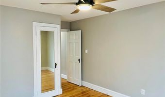 74 Leslie St, Cranston, RI 02910