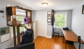625 Mendon Rd, Cumberland, RI 02864