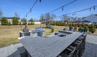41 Gina Dr, Allentown, NJ 08501