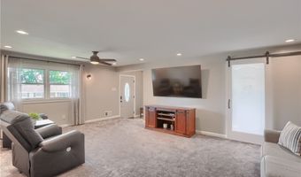 409 Shoreham Dr, Allison Park, PA 15101