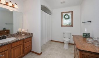 3616 Southridge Ln, Bismarck, ND 58504