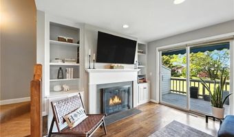 469 North Ln, Bristol, RI 02809