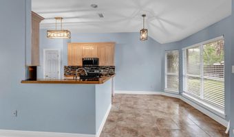 886 On The Grn, Biloxi, MS 39532