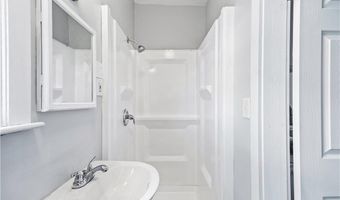 880 Charles St, North Providence, RI 02904