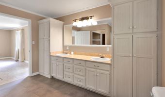 945 SNYDER Rd, Arkadelphia, AR 71923