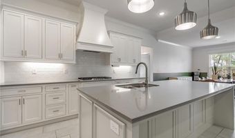890 Clark Cir, Bentonville, AR 72713