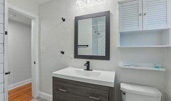 24 W KING St, Orlando, FL 32804