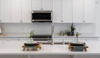 1819 Pacific Rd S, Madera, CA 93636