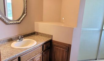 204 Steeplechase Dr, Auburn, IN 46706