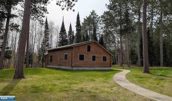 8854 River Dr, Angora, MN 55703