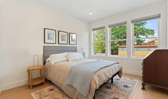 922 8TH St NE, Washington, DC 20002